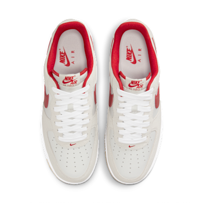 Nike Air Force 1 &