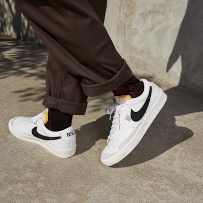 Nike Blazer Low &