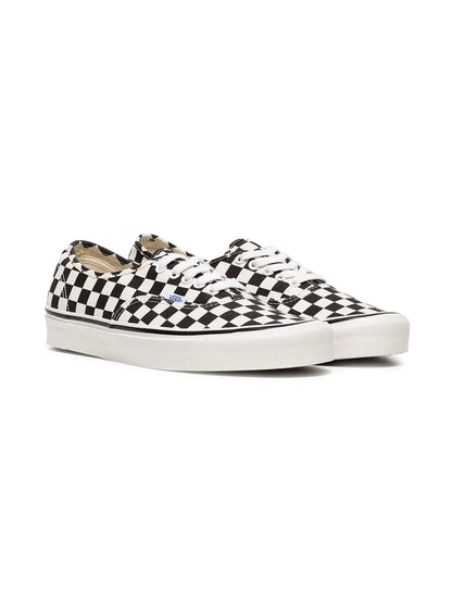 Vans Black And White Ua Classic Lace-Up Dx Check Cotton Sneakers