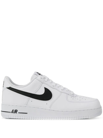 Nike Air Force 1 &