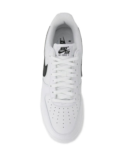 Nike Air Force 1 &