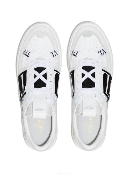 Valentino Garavani Vl7N Low-Top Leather Sneakers