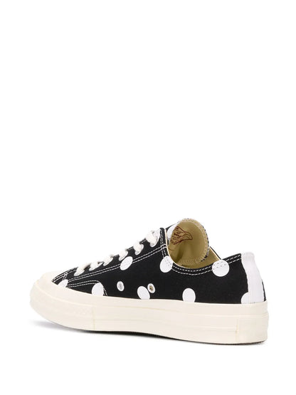 Comme Des Gar ns Play x Converse X Comme Des Garcons Chuck 70 Ox