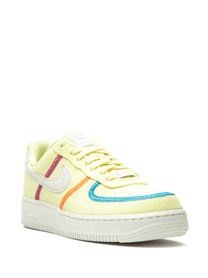 Nike Air Force 1 &