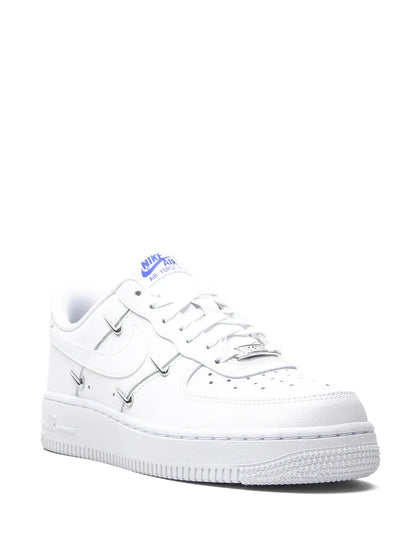 Nike Air Force 1 &