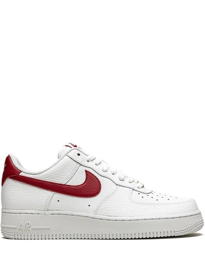 Nike Air Force 1 &