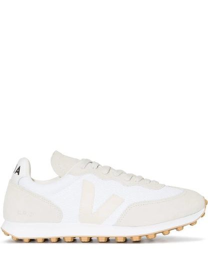 Veja Logo-Patch Lace-Up Sneakers
