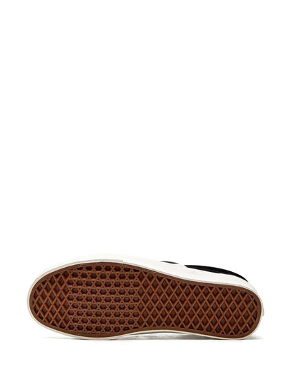 Vans Classic Slip-On Sneakers