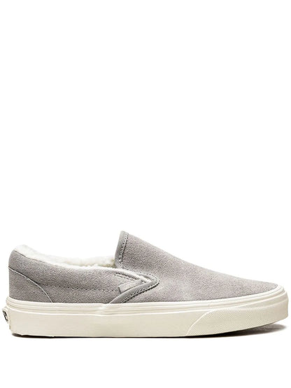Vans Classic Slip On Cozy Hug Sneakers