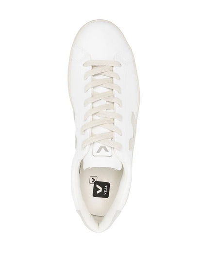 Veja Low-Top Sneakers