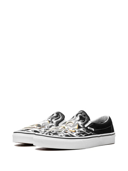 Vans Classic Slip-On Flame Skull Sneakers