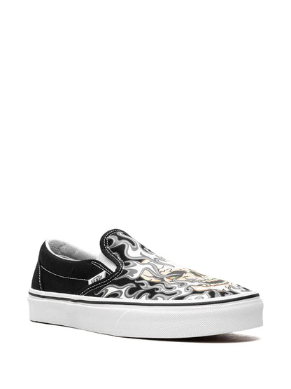 Vans Classic Slip-On Flame Skull Sneakers