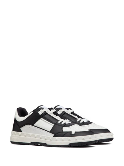 Valentino Garavani Freedots Sneakers