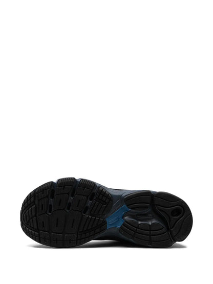 adidas Orketro Carbon/Supplier Colour/Core Black Sneakers