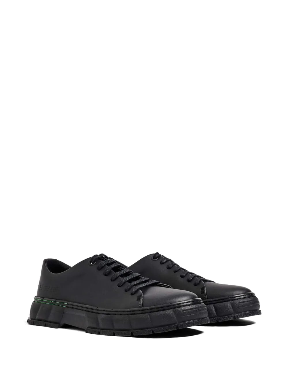 Vir? 2005 Sneakers