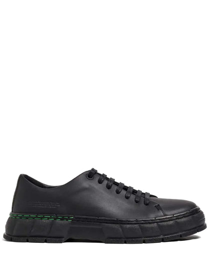 Vir? 2005 Sneakers