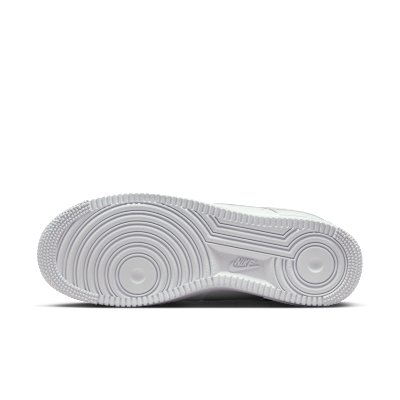Nike Air Force 1 &