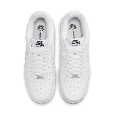 Nike Air Force 1 &