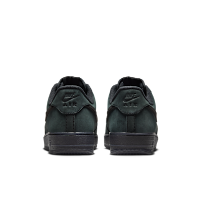 Nike Air Force 1 &