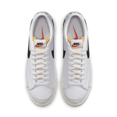 Nike Blazer Low &