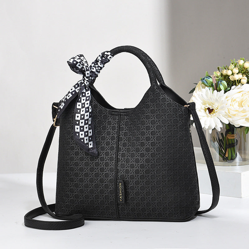 Fashionable Ladies Handbag Oryntix