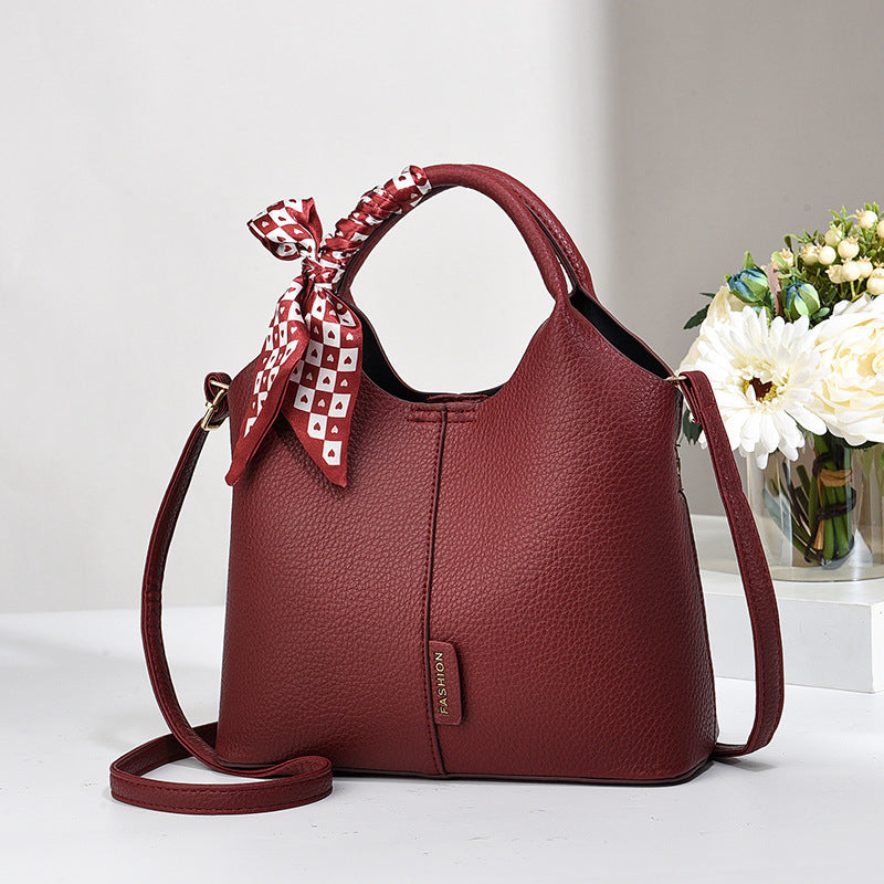 Fashionable Ladies Handbag Oryntix
